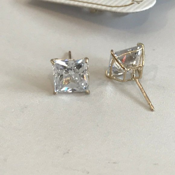 14k Solid Stud Earrings w/ 3 Ct's diamonds - Picture 3 of 3